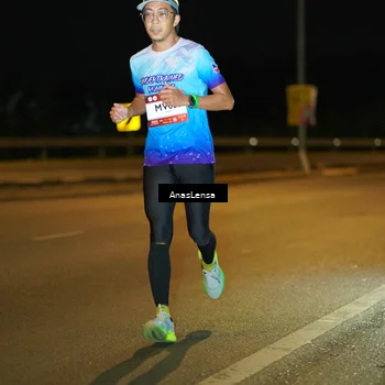Runner Photo 7674350