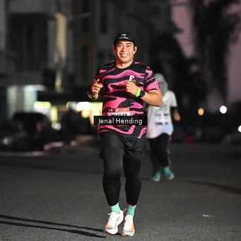 Runner Photo 7674355