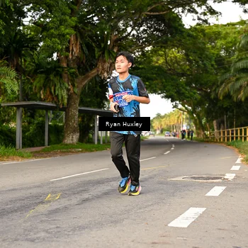 Runner Photo 7674358