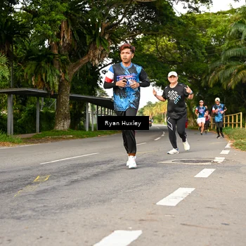 Runner Photo 7674362