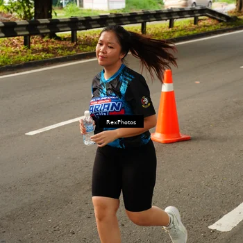 Runner Photo 7674378