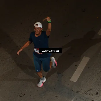 Runner Photo 7674379