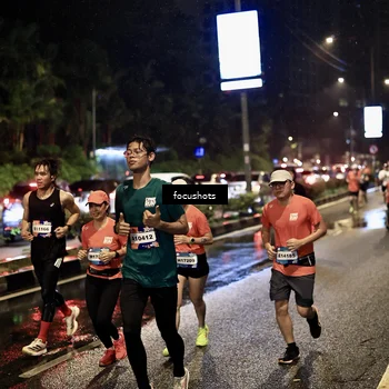 Runner Photo 7674380