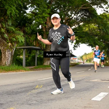 Runner Photo 7674382