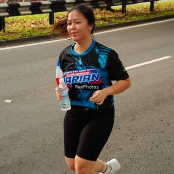Runner Photo 7674398