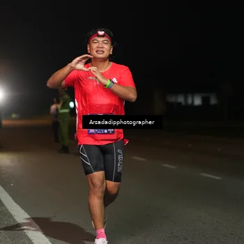 Runner Photo 7674400