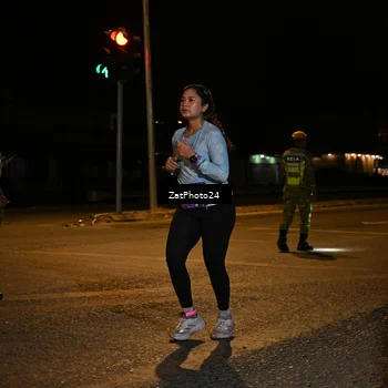 Runner Photo 7674411