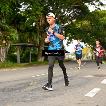 Runner Photo 7674416