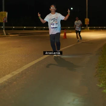 Runner Photo 7674468