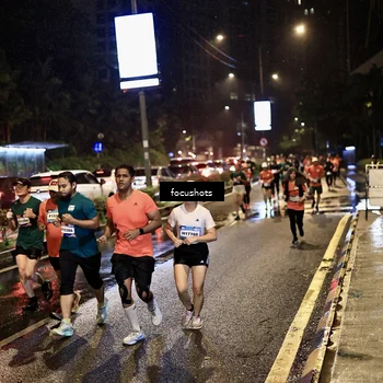 Runner Photo 7674476
