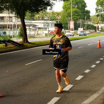 Runner Photo 7674478