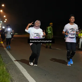 Runner Photo 7674486