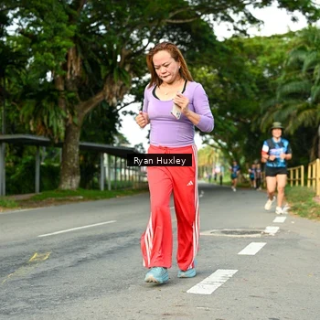 Runner Photo 7674503