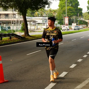 Runner Photo 7674504