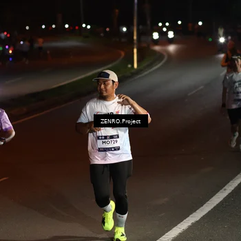 Runner Photo 7674520