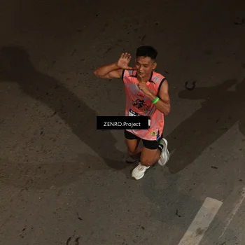 Runner Photo 7674535