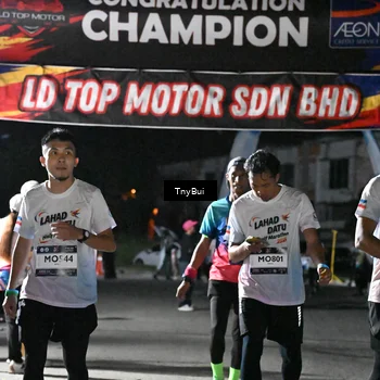 Runner Photo 7674536