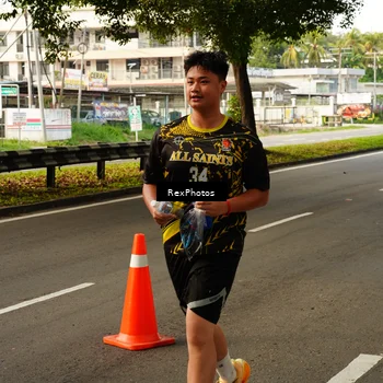 Runner Photo 7674541