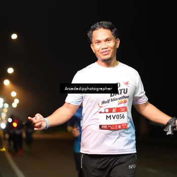 Runner Photo 7674550