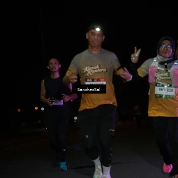 Runner Photo 7674554