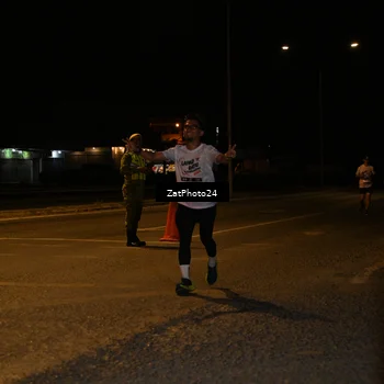 Runner Photo 7674555