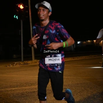 Runner Photo 7674573