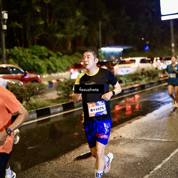 Runner Photo 7674585