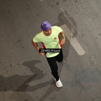 Runner Photo 7674615