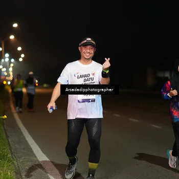 Runner Photo 7674618