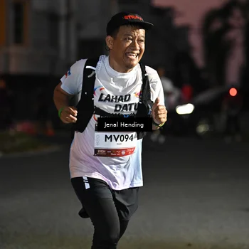 Runner Photo 7674620