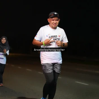 Runner Photo 7674636
