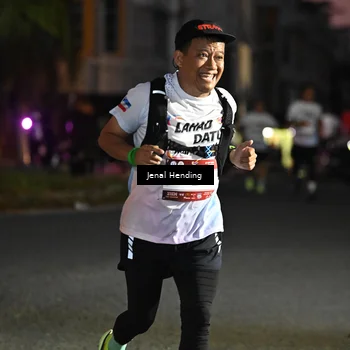 Runner Photo 7674642