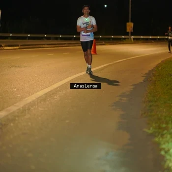 Runner Photo 7674651