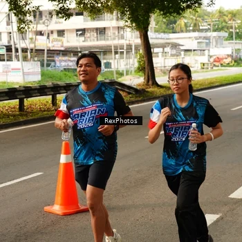 Runner Photo 7674653