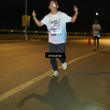 Runner Photo 7674655
