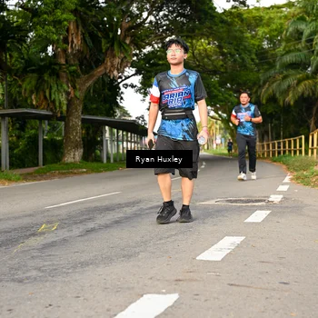 Runner Photo 7674659