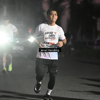 Runner Photo 7674667