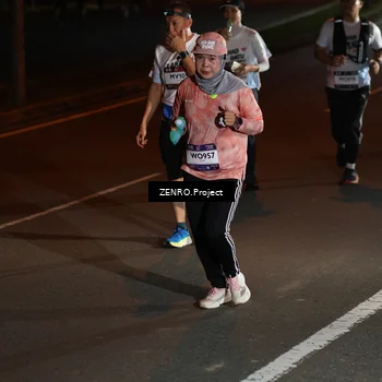 Runner Photo 7674676