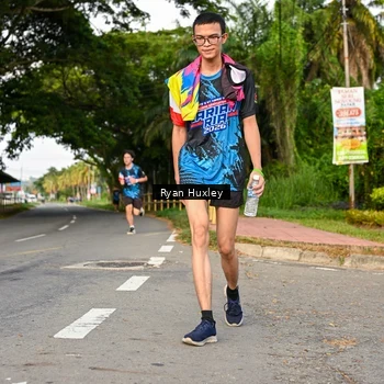 Runner Photo 7674680