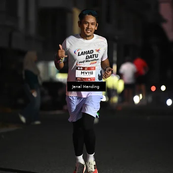 Runner Photo 7674706
