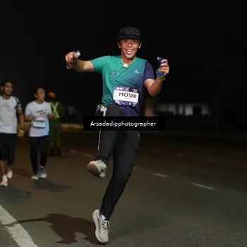 Runner Photo 7674723