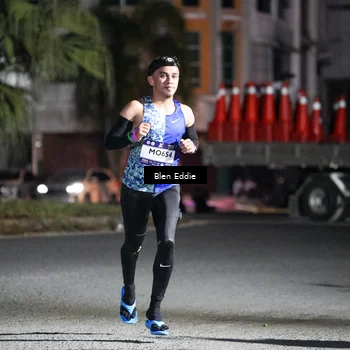 Runner Photo 7674727