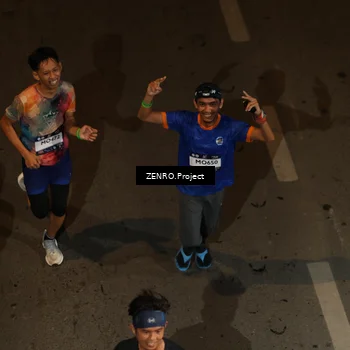 Runner Photo 7674738