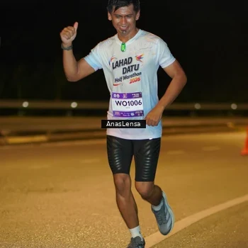 Runner Photo 7674739