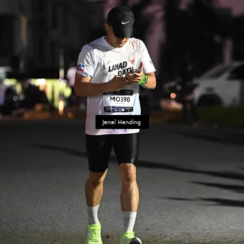 Runner Photo 7674743