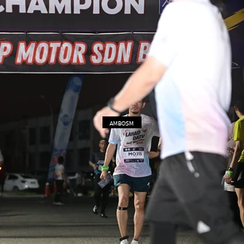 Runner Photo 7674744
