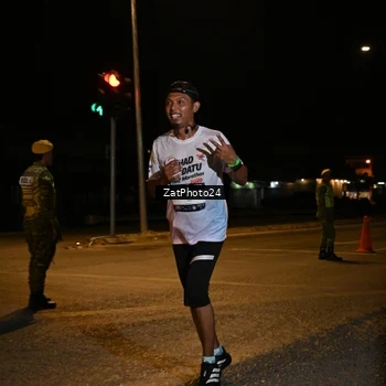 Runner Photo 7674751