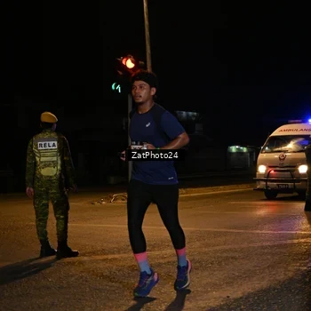 Runner Photo 7674757