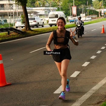 Runner Photo 7674774