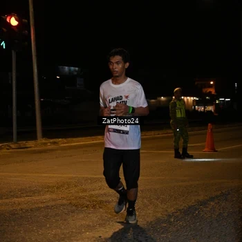 Runner Photo 7674779